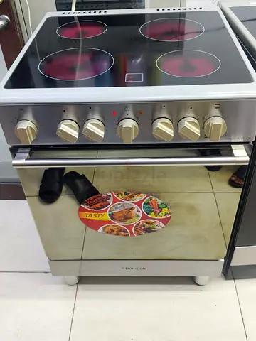 Electric Cooker with 4 Hobs made in itialian