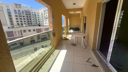 Spacious 2 BHK Huge Size Balcony Lavish Family Building