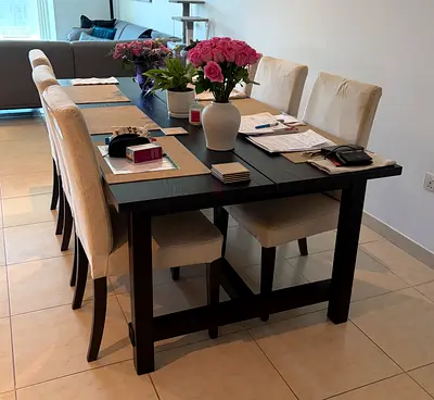 6-Seater Dark Wood Expanding Dining Table with Cream Upholstered Chairs