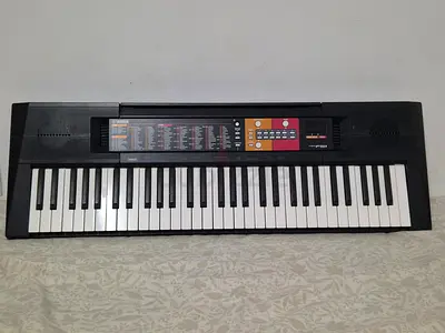Yamaha PSR-F51 Keyboard