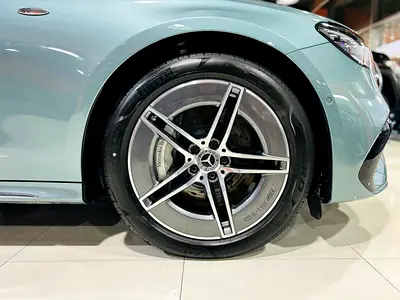 Mercedes-Benz E-Class E 300, миниатюра 13