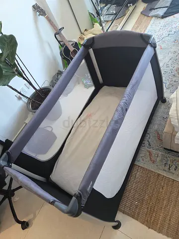 Baby Travel Crib w/ Matress