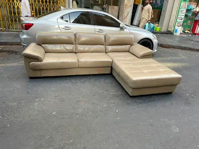 lmao selling storage sofa and