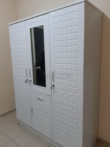 Brand new 3door cabinet cupboard available