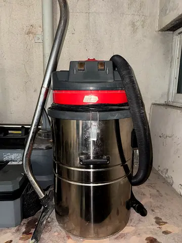 Vacuum cleaner