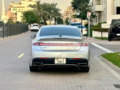 صورة 4 لـ 2017 Lincoln MKZ
