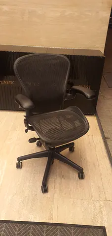 Herman Miller Areon Classic Chairs For Selling