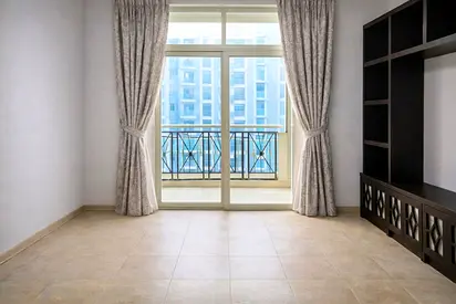 2 Bedrooms for Sale in Azizi Freesia / near metro
