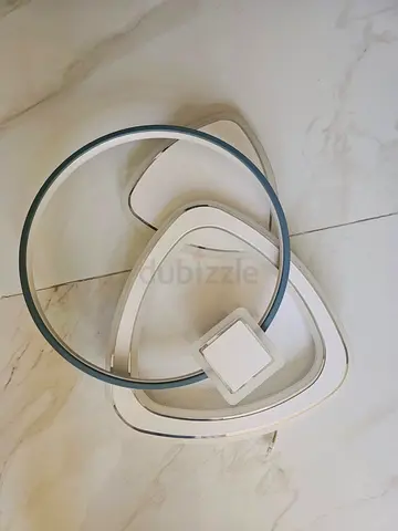 Modern LED Geometric Ceiling Light (White Rings)