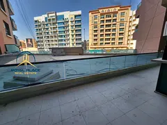 Spacious | Near Metro | Closed Kitchen