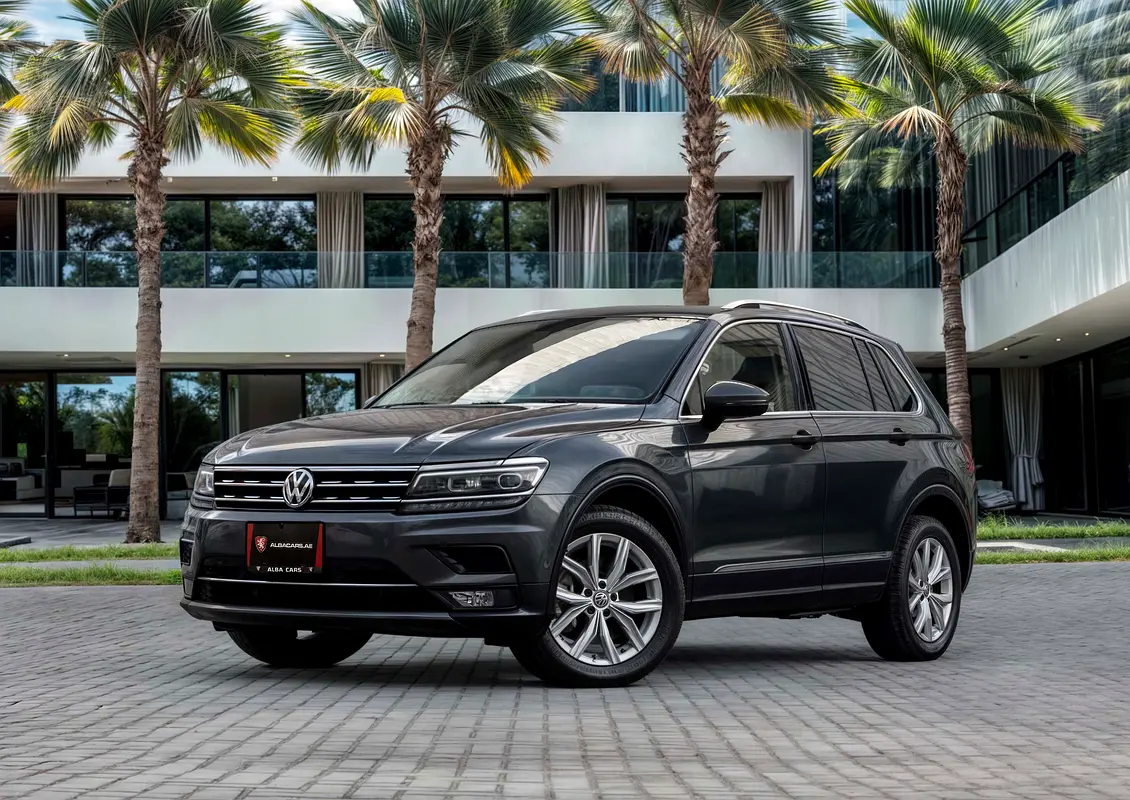 Volkswagen Tiguan 2019 — photo 1 of 14