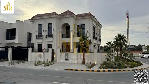 فرصة ذهبية لامتلاك فيلا فاخرة وعصرية للبيع | 3 طوابق + سطح | السعر يشمل رسوم التسجيل | تمويل بنكي ميسر | ملكية حرة لجميع الجنسيات