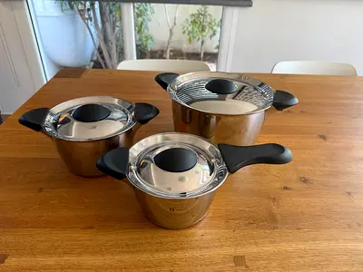 Pan set of 3