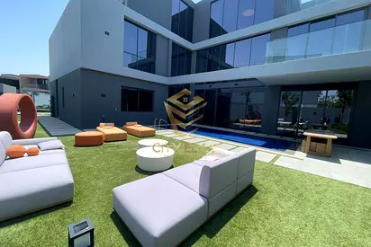 فيلا مستقلة 5غرف |G+2|مسبح+مصعد |جاهزة |بدون عمولة