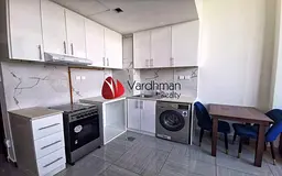 ELEGANT STUDIO | BALCONY | READY TO MOVE IN