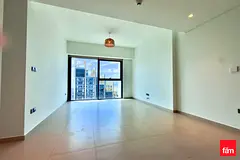 Top Floor | Amazing Views | Vacant | 2 Beds