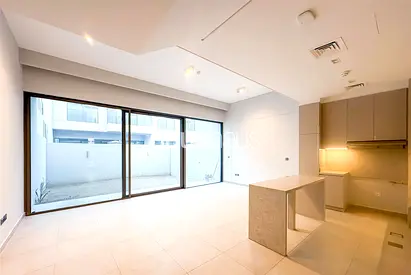 Vacant | Back to Back | Flexible Cheques