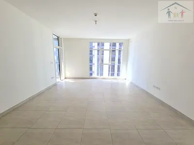 Vacant / Balcony / Hot Deal