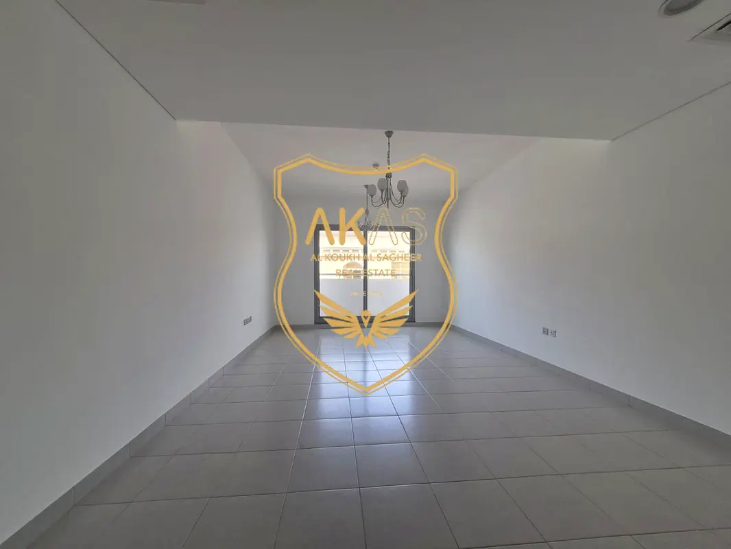 2BHK FOR FAMILY WITH GYM AND POOL WITH ONE COVER PARKING FREE DOWN SIDE BIG SUPERMARKET