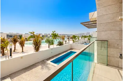 Direct Crystal Lagoon &amp; Beach | 6 Bed Villa