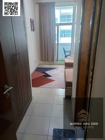 Elegant and luxurious fully furnished apartment with two master bedrooms, a spacious living room, a fully equipped kitchen, and 3 bathrooms. Close to