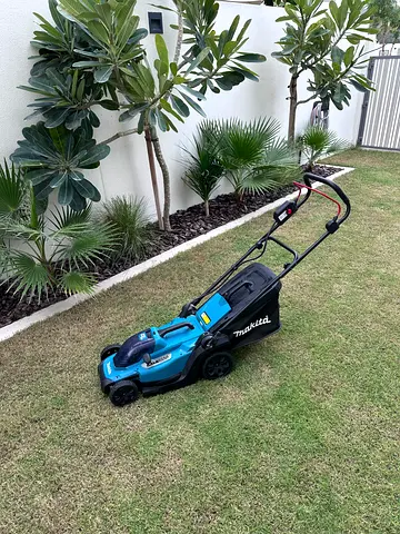 Makkita Garden-Set, Makita Garden Set - Lawn Mower + Trimmer + Grass Shear (18V) + 2 Batteries + 2 C