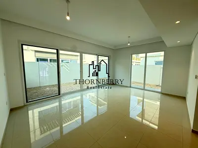 Corner Unit | Closed Kitchen | Near to Central Park