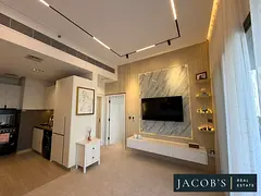 Luxury renovated | V.O.T | Furnished