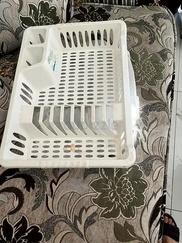 Plates organizer