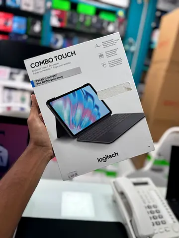 Logitech Combo Touch keyboard case with trackpad for iPad 11-inch m2 i pad air 5th gen