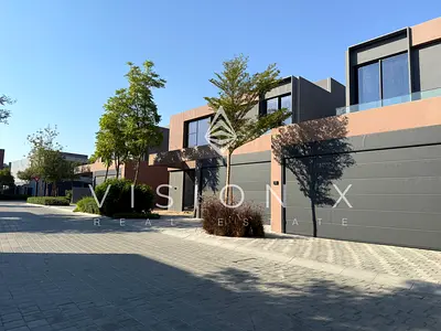 Elegant Home | Private Garden