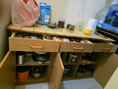 Kitchen storage with Table