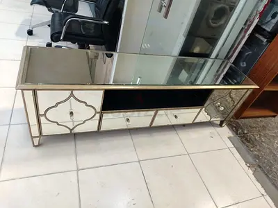 Table good condition