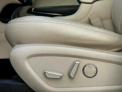 صورة 8 لـ 2019 Lincoln MKC