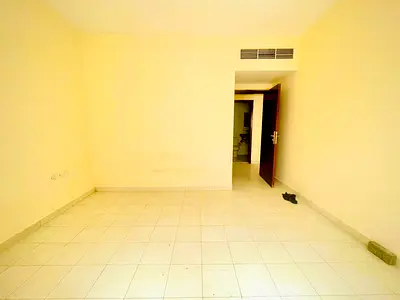 Luxury 1bhk FOR BACHELOR CLOSE TO SAFARI MALL OLD MUWAILEH SHARJAH