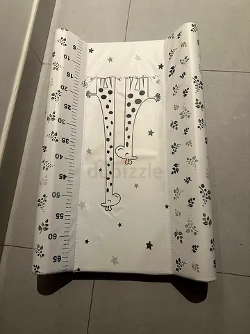 Cute Giraffe Themed Baby Changing Mat