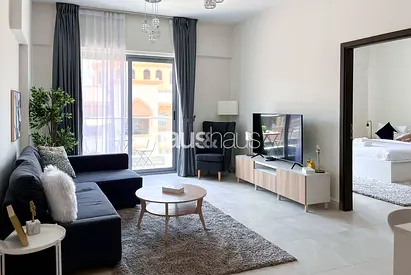Tenanted | Large unit | 2 minutes from Circle Mall