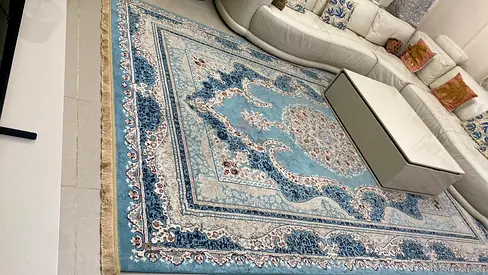 Elegant Blue Oriental Rug