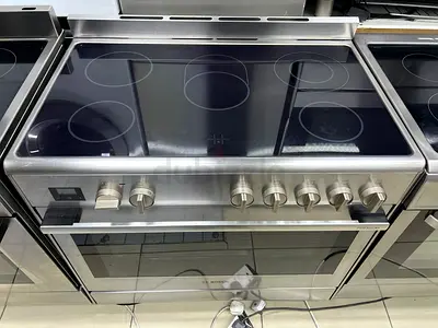 Bosch Ceramic Cooker series 8 Made in Italy , 90Cm DELIVERY + WARRANTY