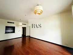 FAMILY-FRIENDLY COMMUNITY | PRIME JLT LOCATION