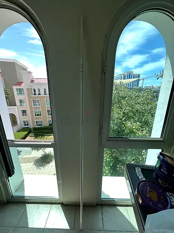 White curtain rod / pole