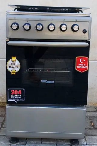 Super General gas cooker 50 x 50 for sale