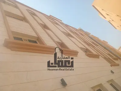 بناية استثمارية للبيع في مويلح التجارية – الشارقة | دخل 300 ألف | موقع مميز