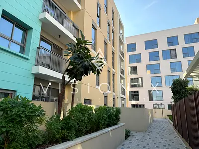 Contemporary | Quiet Spot | Ready Move