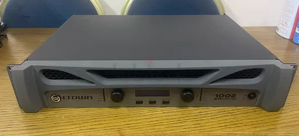 Crown XTi 1002, a professional two-channel power AMPLIFIER