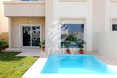 Prime Location, 5 Bedroom Modified with a Majlis !