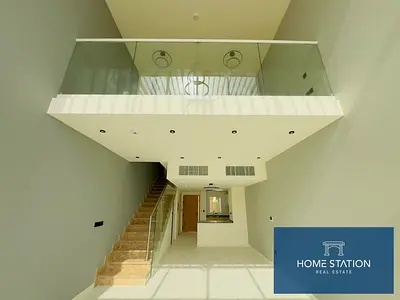 INCOME-GENERATING | SINGLE ROW | PRIME ADDRESS | RENTED