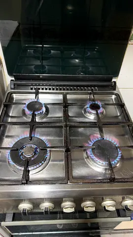 Gas stove + full cylinder