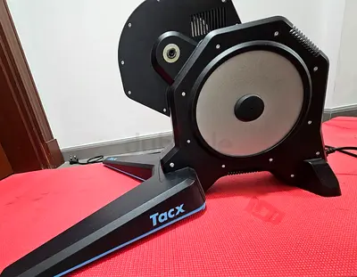 Garmin Tacx Flux2 Smart Trainer + 11sp Casette + Fan + Sweat Guard