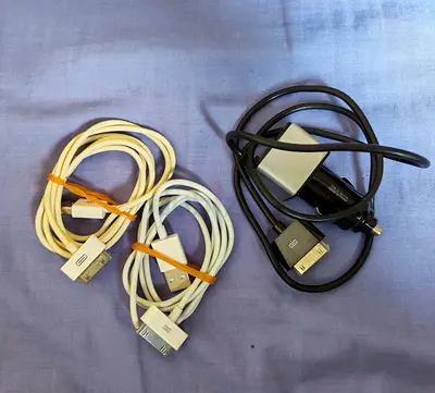 IPHONE 4S CHARGER x3